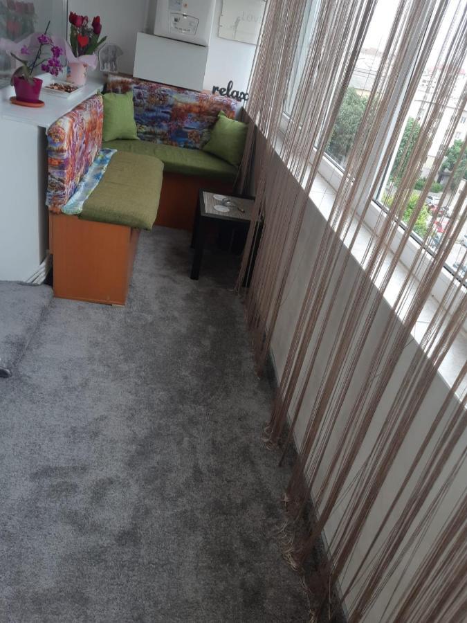 Hellen Apartament Targoviste Esterno foto